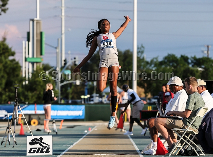 2019NCAAWestThurs-48.JPG - 2019 NCAA D1 West T&F Preliminaries, May 23-25, 2019, held at Cal State University in Sacramento, CA.
